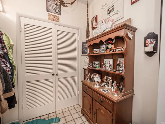 $149,900 | 703 South Main Street, Mount Vernon, IN 47620