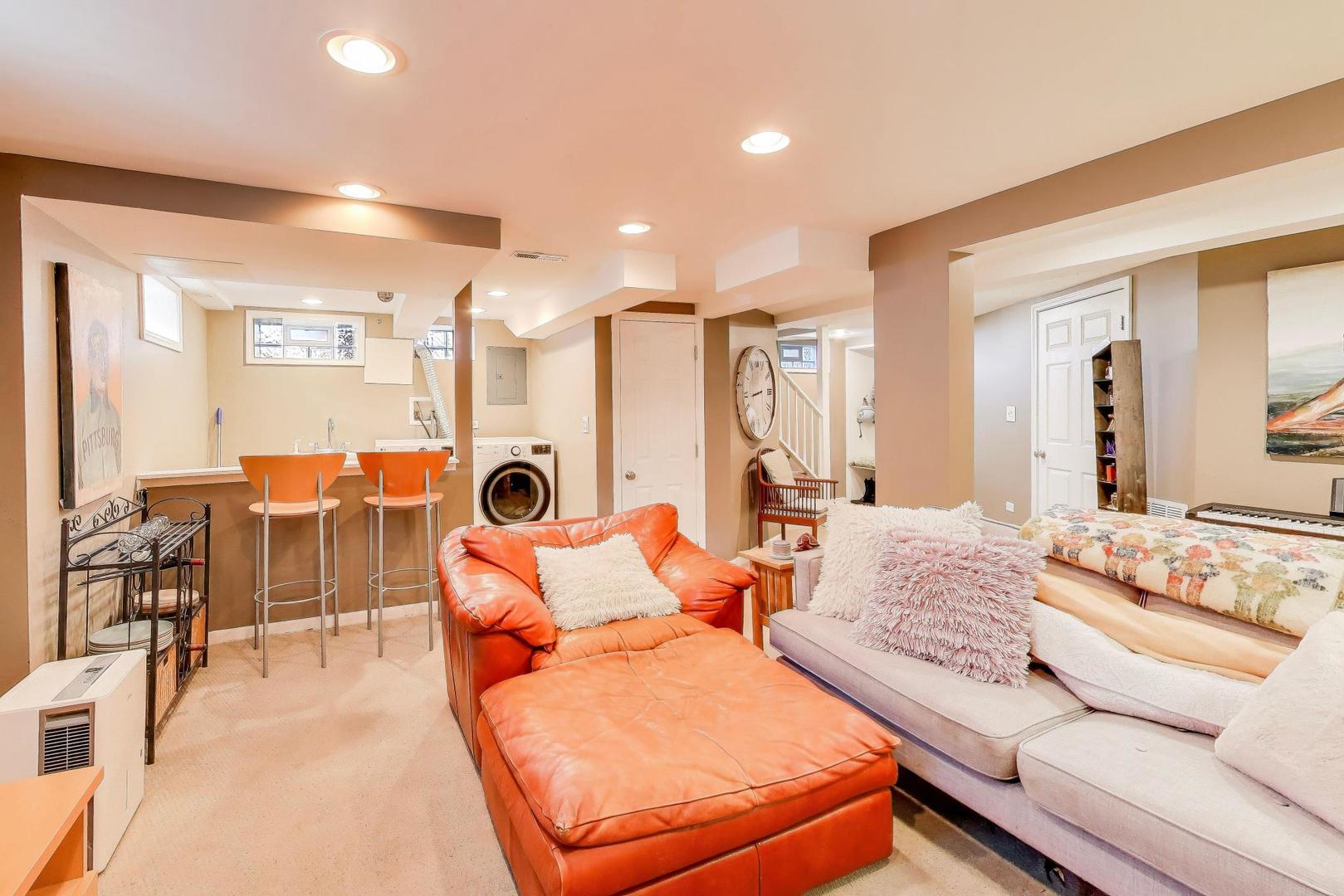 1507 Cleveland Street Evanston, IL 60202 - Photo 30 of 48