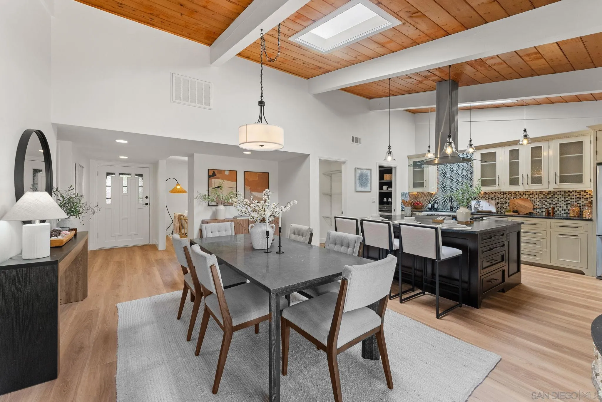 12832 Stone Canyon Road Poway, CA 92064 - Photo 14 of 60 a view of a dining room with furniture