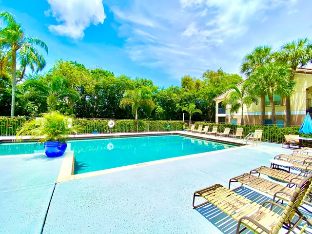 a view of a tennis court
