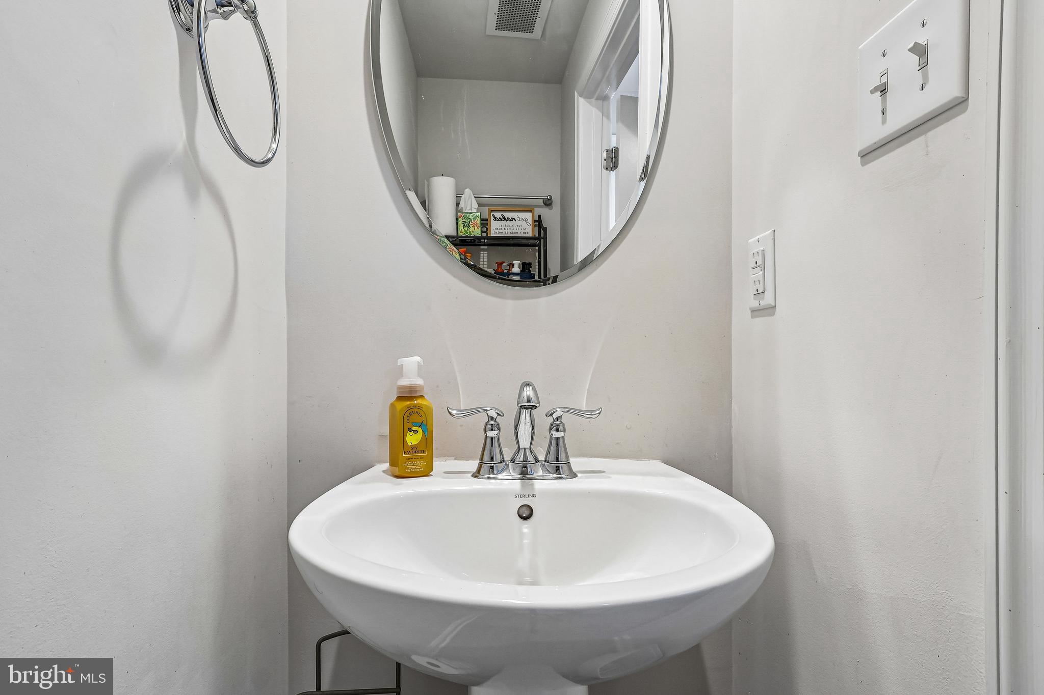 138 Pinnacle Place Sewell, NJ 08080 - Photo 21 of 52 a bathroom with a sink and mirror