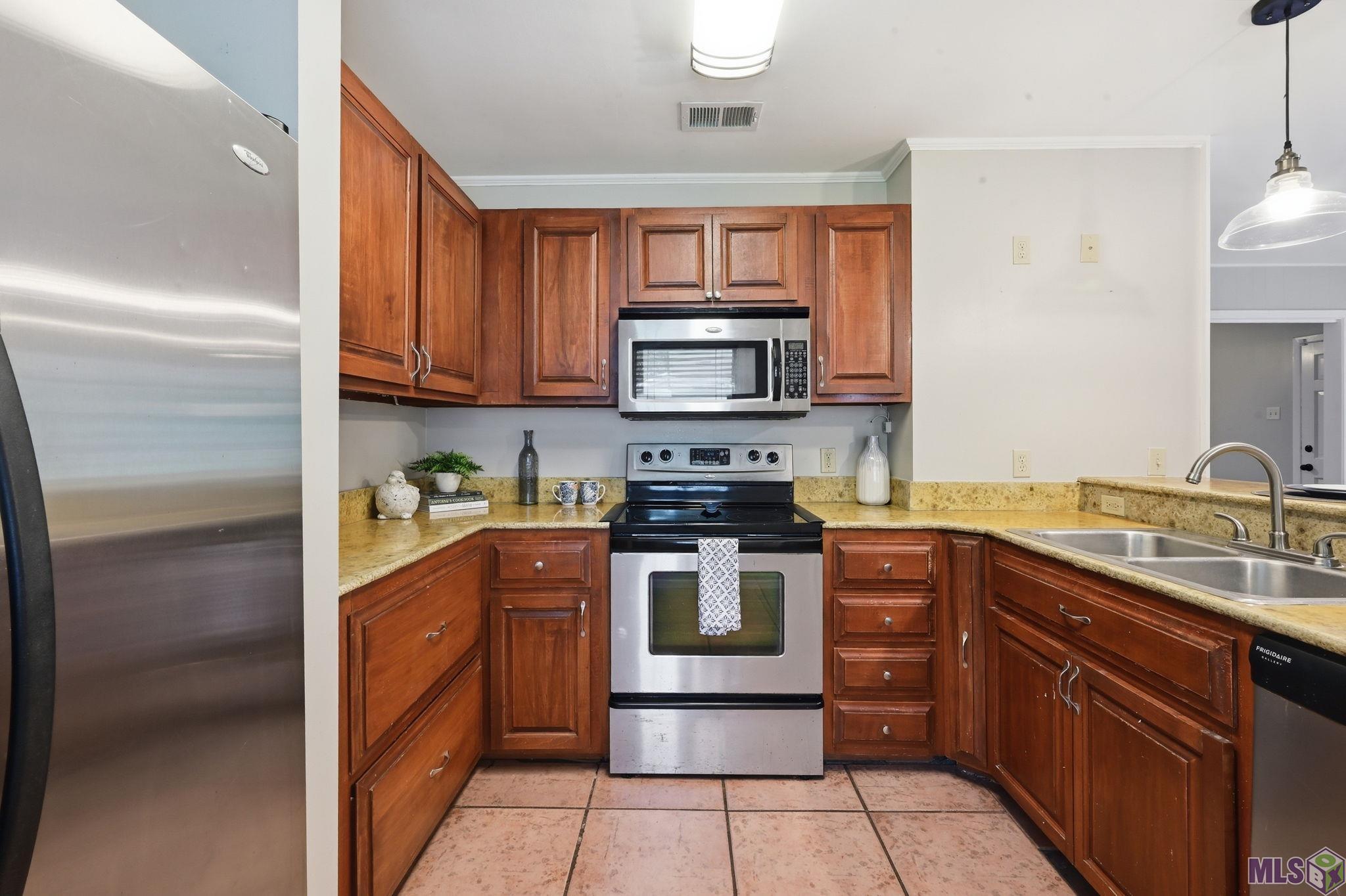 9346 Rainford Road Baton Rouge, LA 70810 - Photo 9 of 19