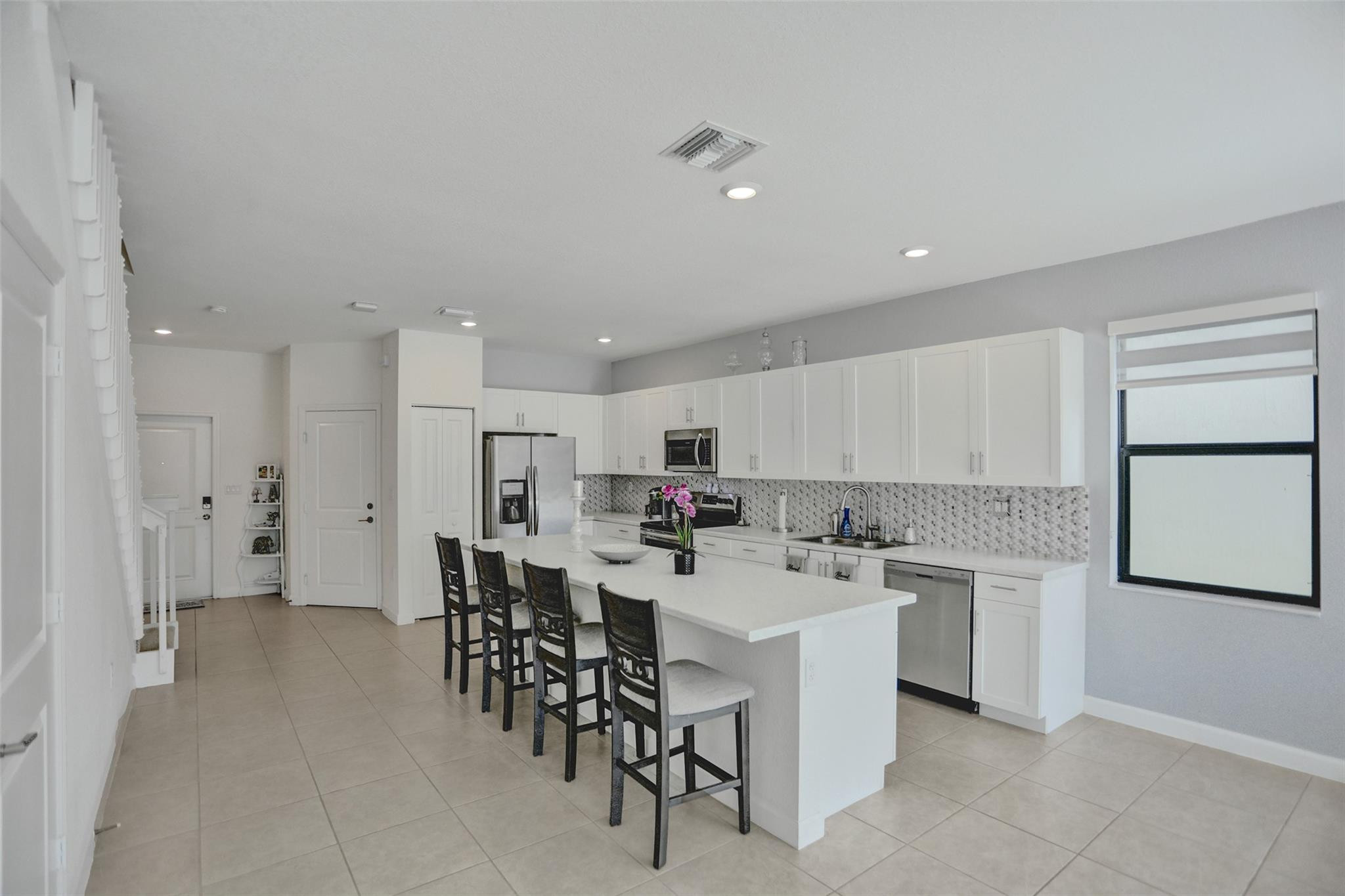 25169 Southwest 108th Avenue Homestead, FL 33032 - Photo 8 of 63 Photo 8