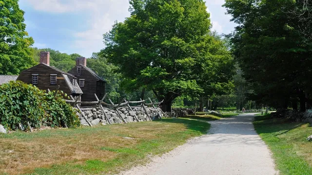 $619,000 | 36 Indian Camp Lane, Unit D, Lincoln, MA 01773