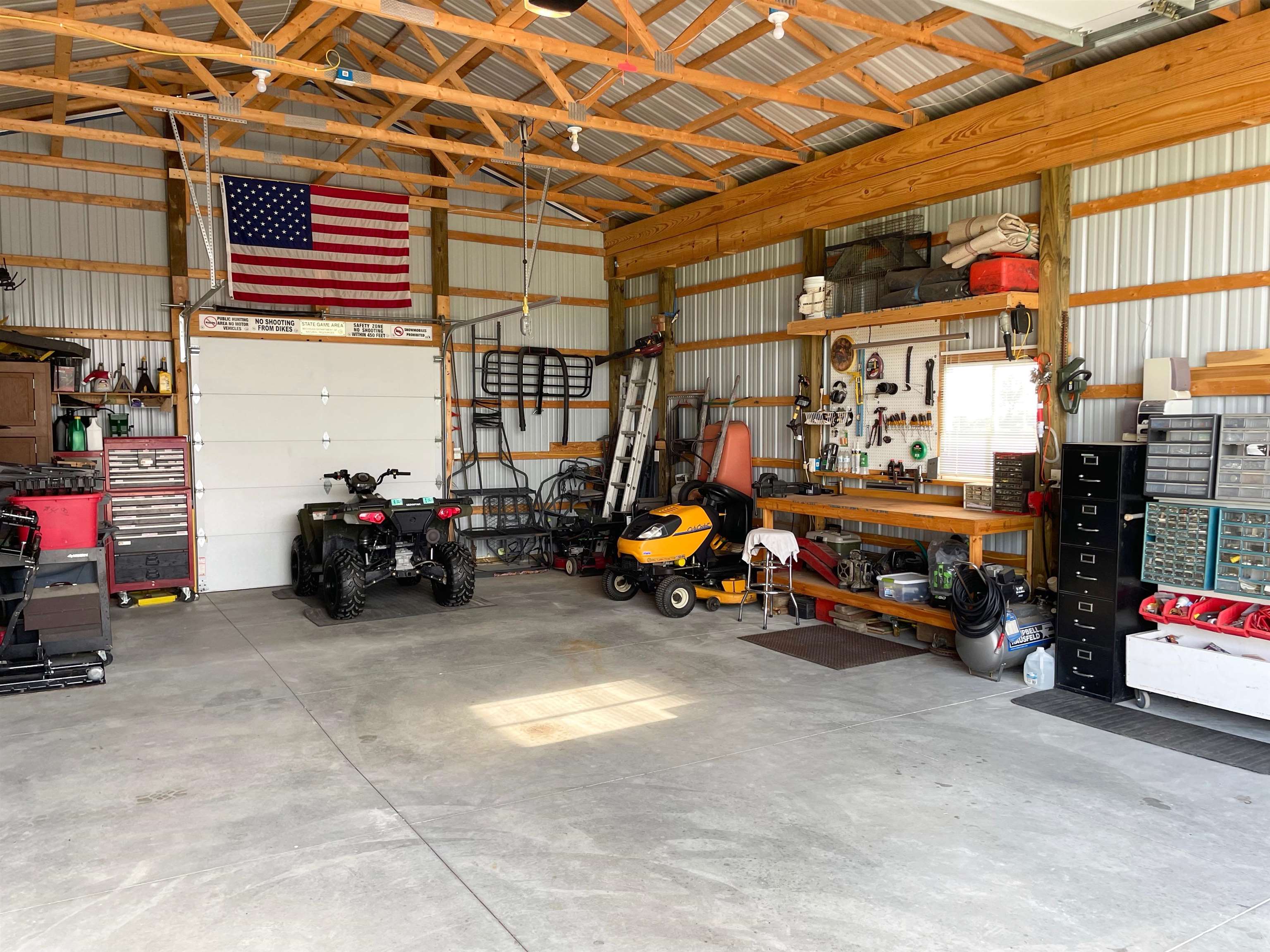 9989 Laduke Road Freeland, MI 48623 - Photo 16 of 74