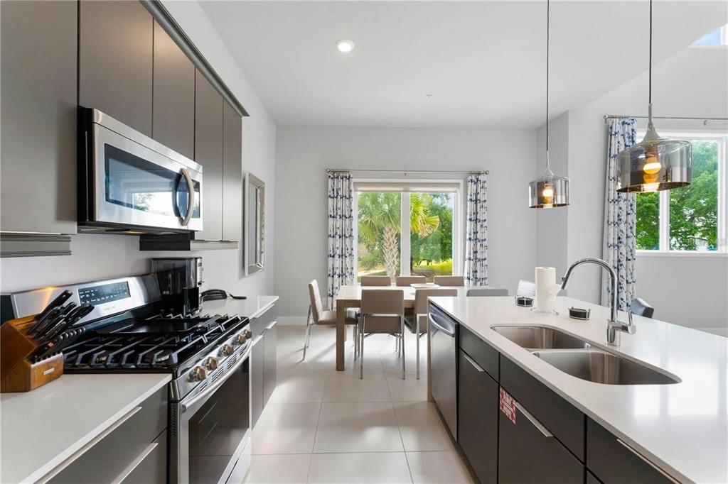 7740 Sandy Ridge Drive, Unit 211 Reunion, FL 34747 - Photo 4 of 63