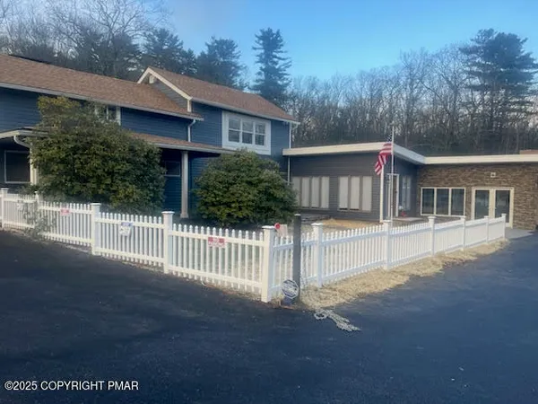 $699,000 | 1122 Highway 739, Milford, PA 18337