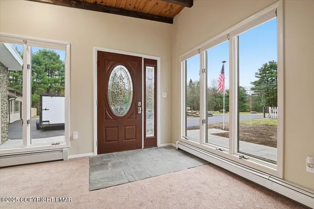 $825,000 | 1122 Highway 739, Milford, PA 18337