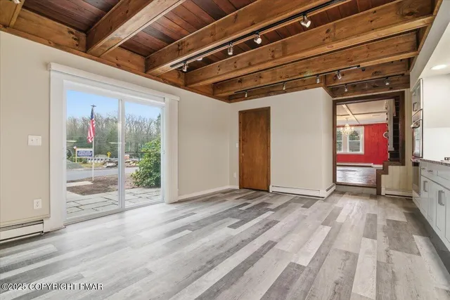 $825,000 | 1122 Highway 739, Milford, PA 18337