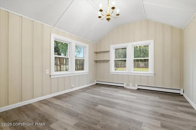 $825,000 | 1122 Highway 739, Milford, PA 18337