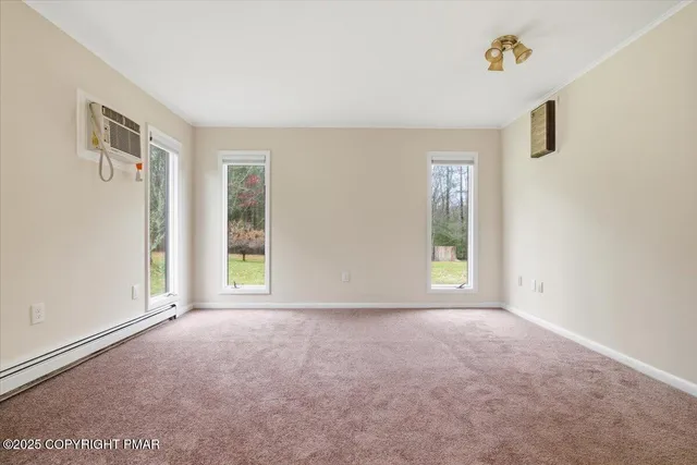 $825,000 | 1122 Highway 739, Milford, PA 18337