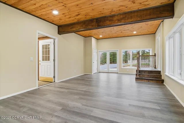 $825,000 | 1122 Highway 739, Milford, PA 18337