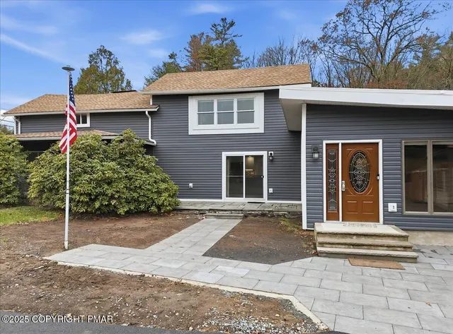 $825,000 | 1122 Highway 739, Milford, PA 18337