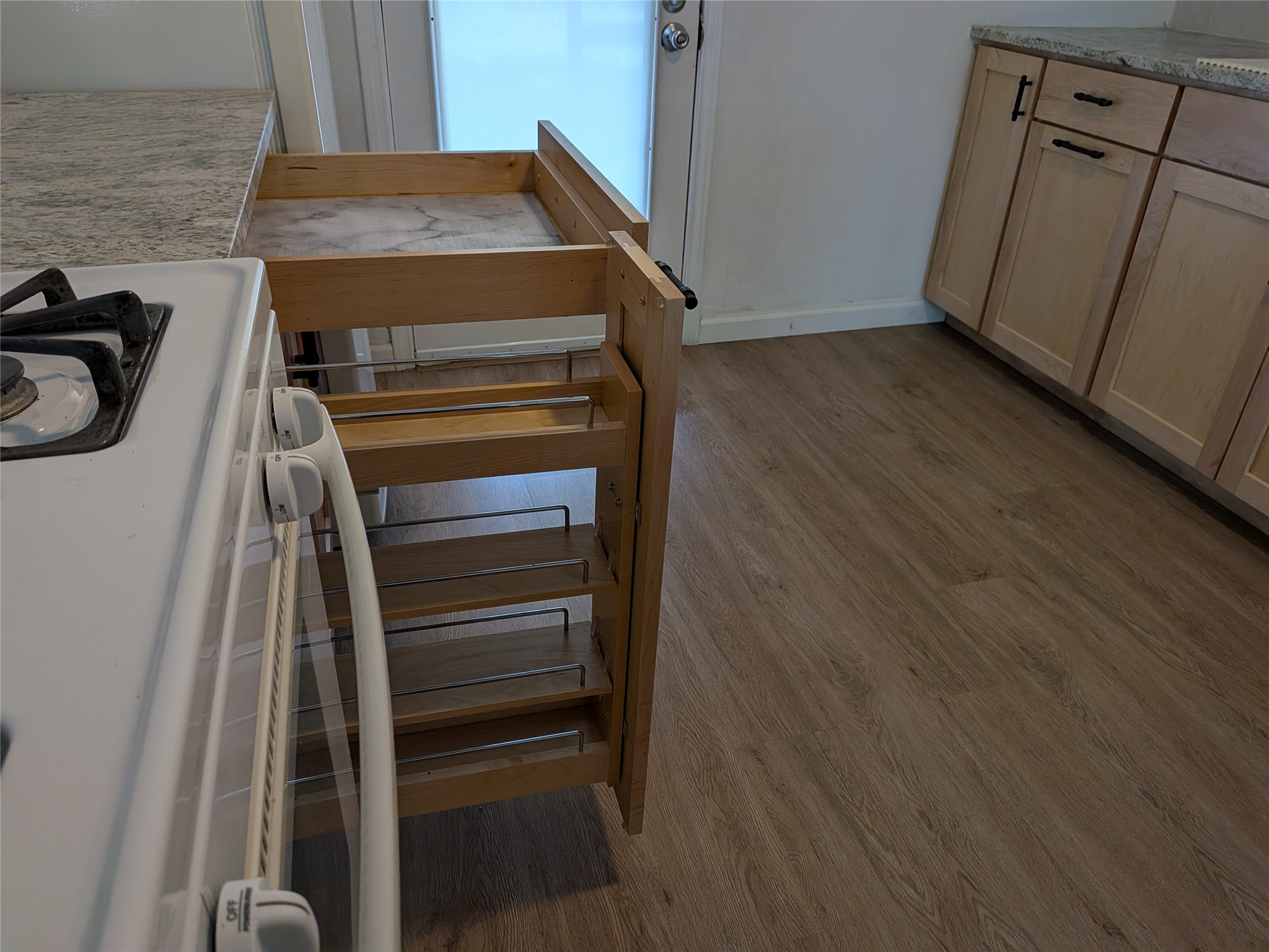 1109 Spur Street Austin, TX 78721 - Photo 9 of 33 Gallery Image 9