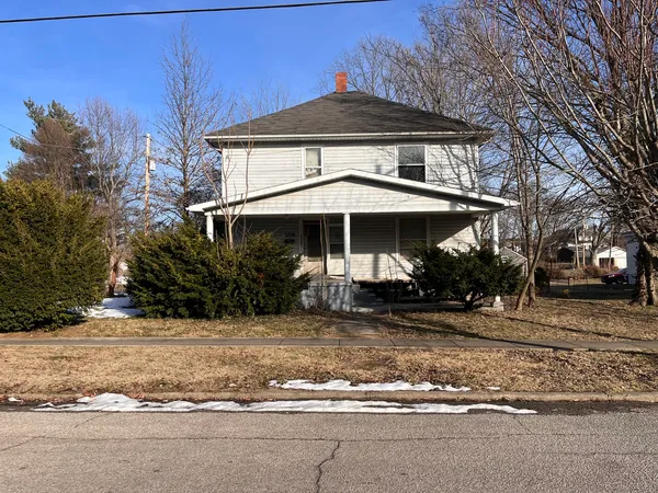$34,900 | 108 Northwest 2nd Street, Fairfield, IL 62837