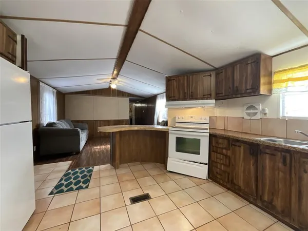 $1,350 | 1053 Vz County Road 1927, Edgewood, TX 75117