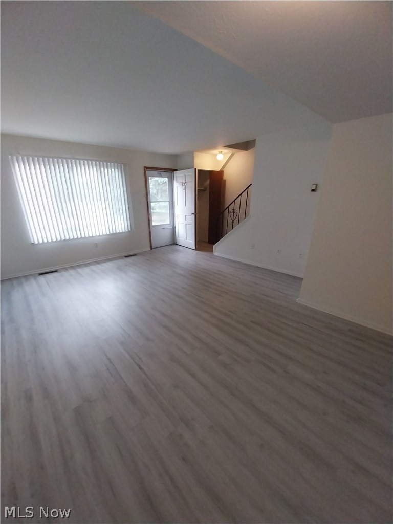 123 East Sprague Road Seven Hills, OH 44131 - Photo 4 of 12