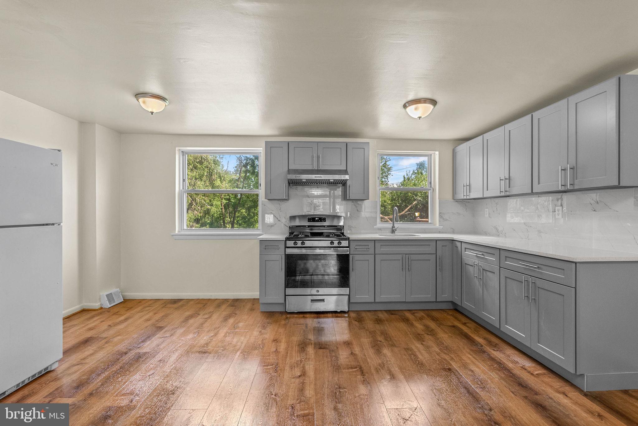 9107 Ryerson Road Philadelphia, PA 19114 - Photo 11 of 30