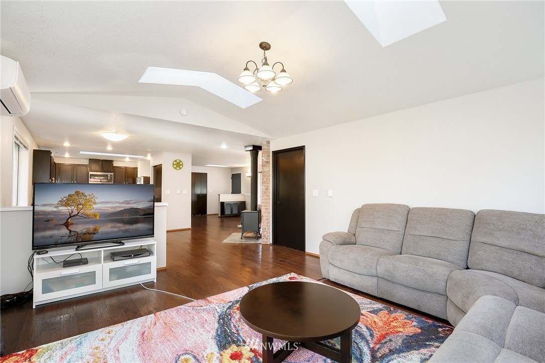 18227 Fales Road Snohomish, WA 98296 - Photo 3 of 25 Gallery Image 3