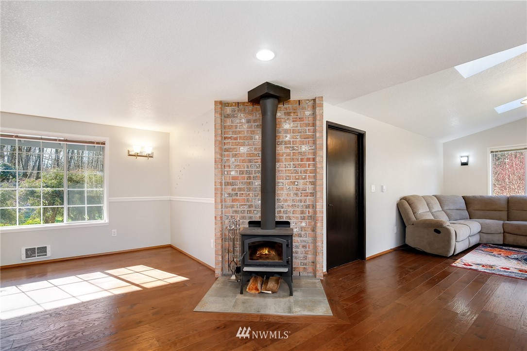 18227 Fales Road Snohomish, WA 98296 - Photo 8 of 25 Gallery Image 8