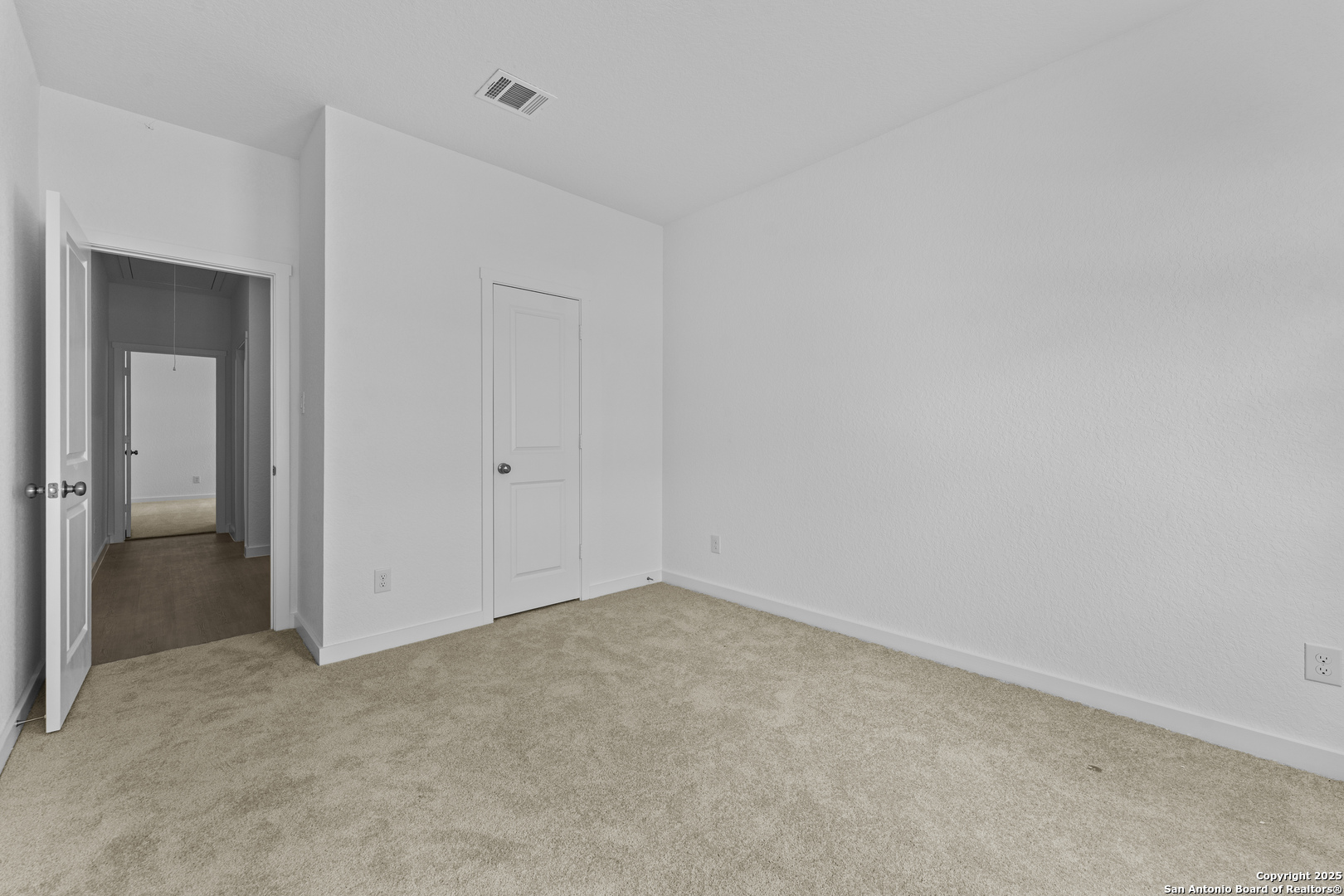 14863 Taradeau San Antonio, TX 78254 - Photo 5 of 30