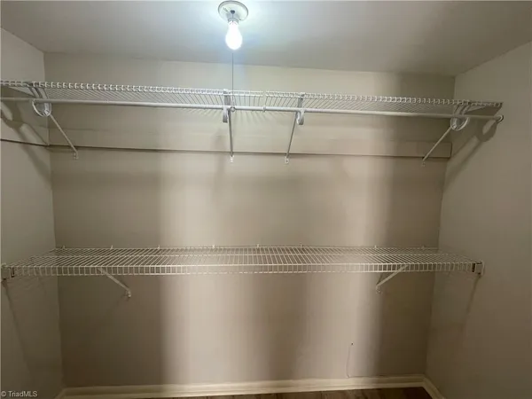 $1,050 | 3824 Country Club Road, Unit E, Winston-Salem, NC 27104