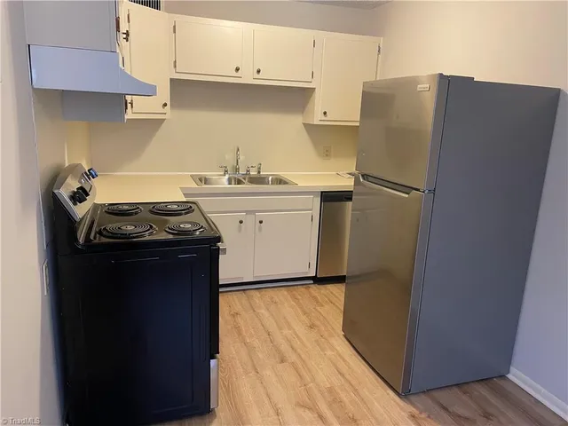 $1,050 | 3824 Country Club Road, Unit E, Winston-Salem, NC 27104