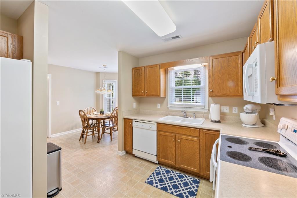 6806 Rangecrest Road Belews Creek, NC 27009 - Photo 12 of 28 Gallery Image 12