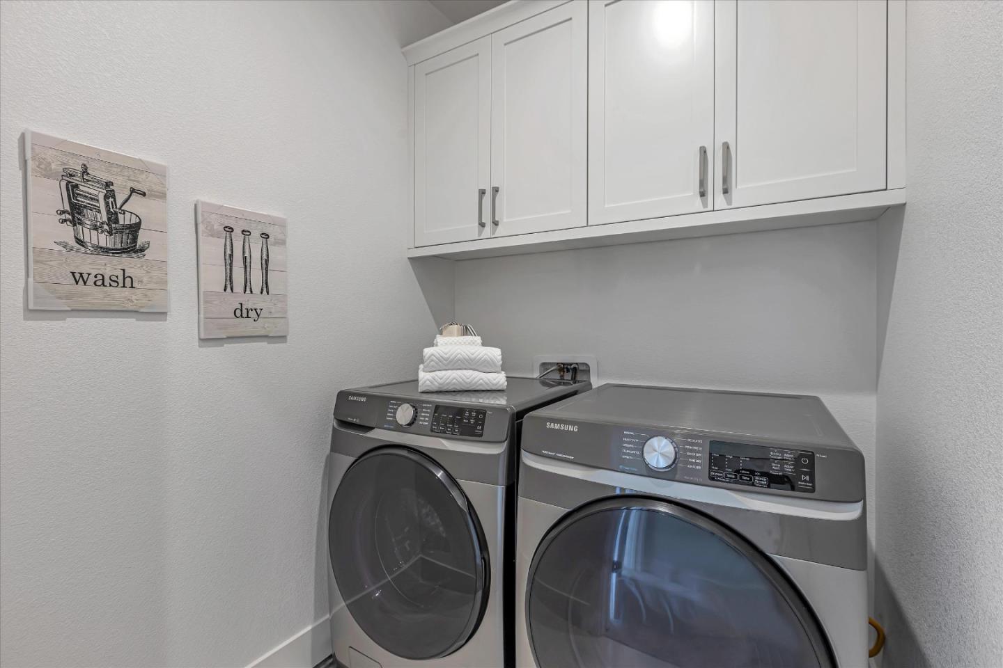 2032 Thea Circle Mountain View, CA 94043 - Photo 21 of 29 a utility room with dryer and washer