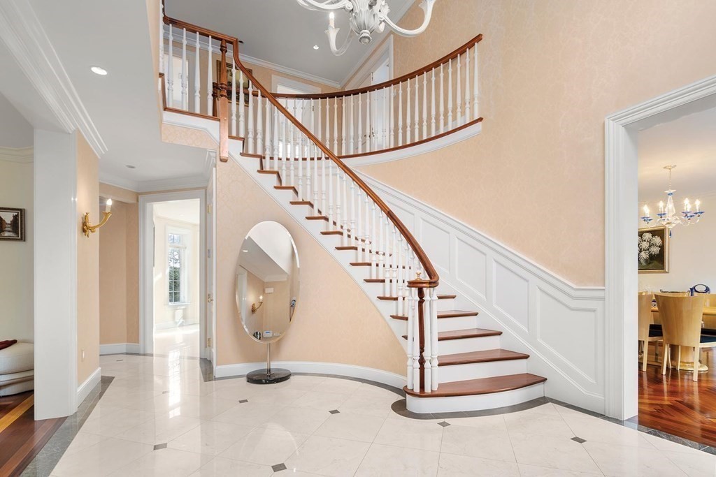 7 Monadnock Road Newton, MA 02467 - Photo 3 of 26