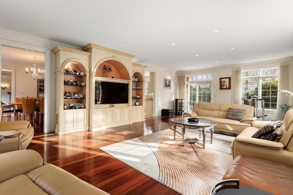 7 Monadnock Road Newton, MA 02467 - Photo 5 of 26