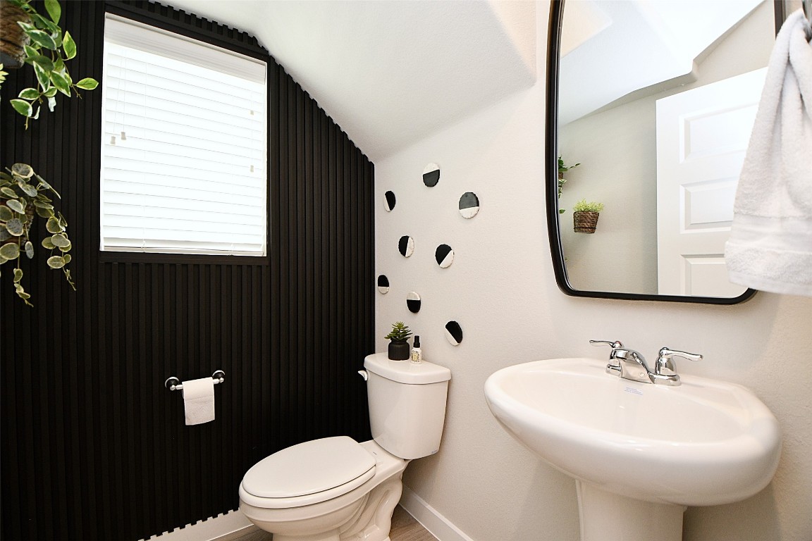 4212 Lyons Fall Drive Houston, TX 77080 - Photo 16 of 37