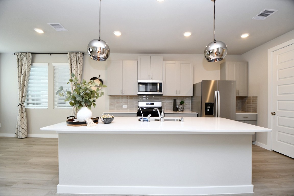 4212 Lyons Fall Drive Houston, TX 77080 - Photo 4 of 37