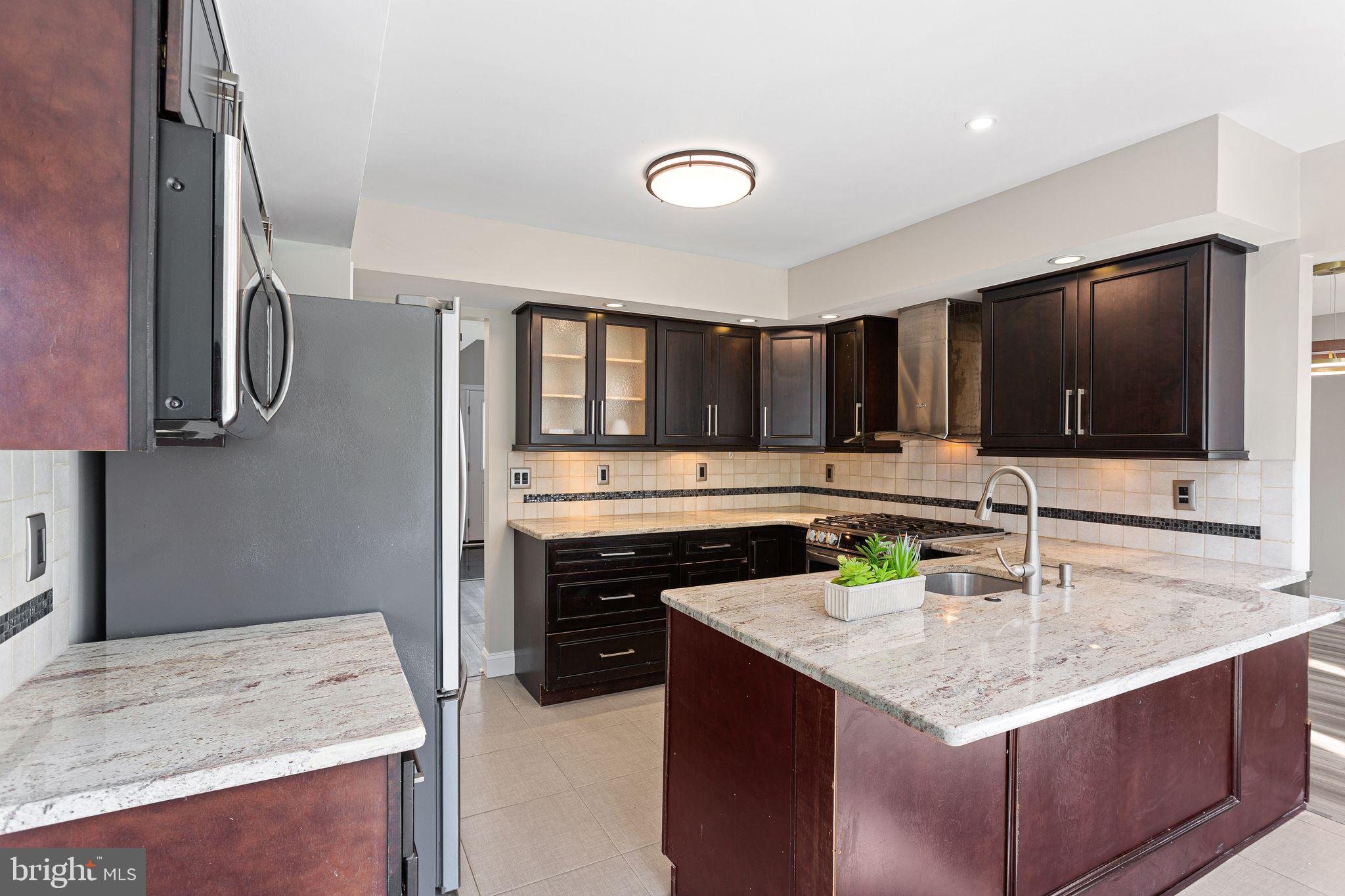 17 Ballinger Way Mount Laurel, NJ 08054 - Photo 15 of 39 Granite countertops