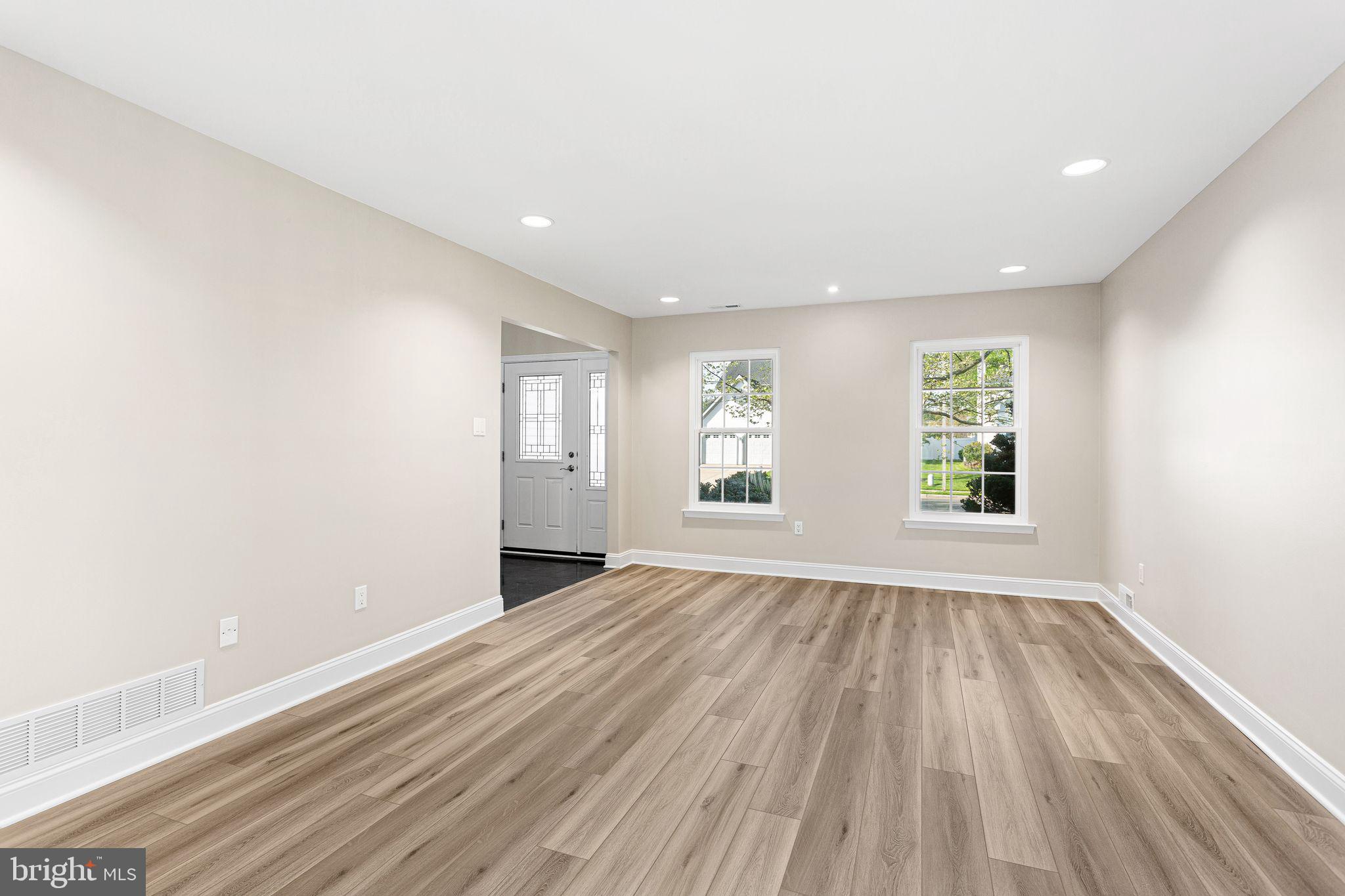 17 Ballinger Way Mount Laurel, NJ 08054 - Photo 10 of 39 High hat lights