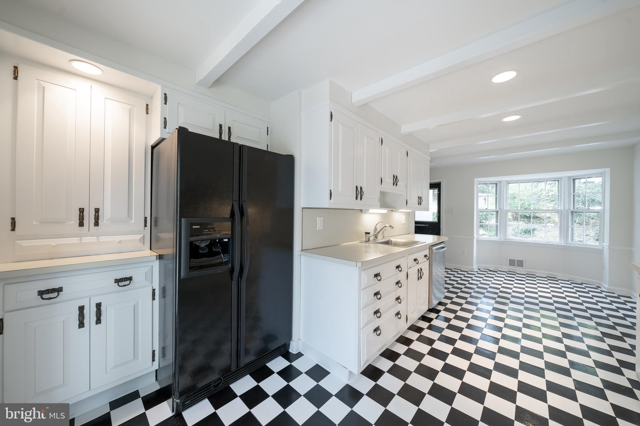 563 Tory Hill Road Devon, PA 19333 - Photo 4 of 37