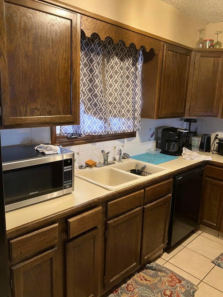 1003 A Jefferson Drive Plainview, TX 79072 - Photo 7 of 23 7