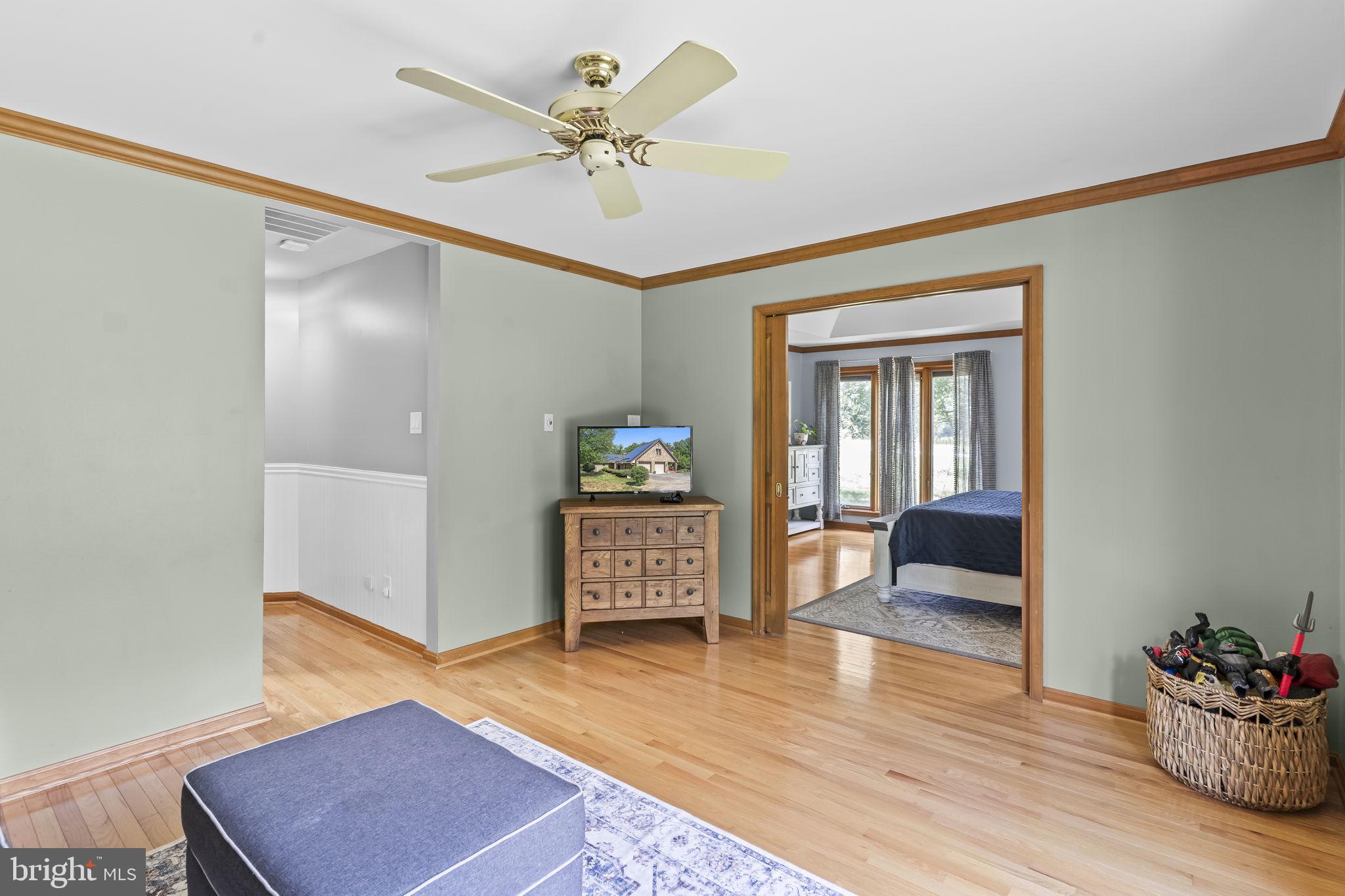 1800 Holland Cliffs Road Huntingtown, MD 20639 - Photo 20 of 70 Primary sitting room