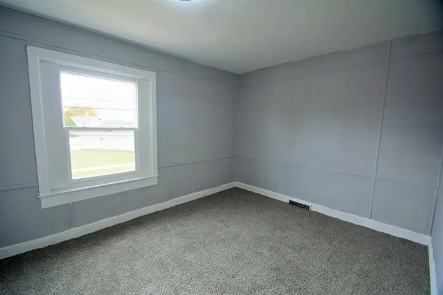 $137,500 | 2114 10th Street, Two Rivers, WI 54241