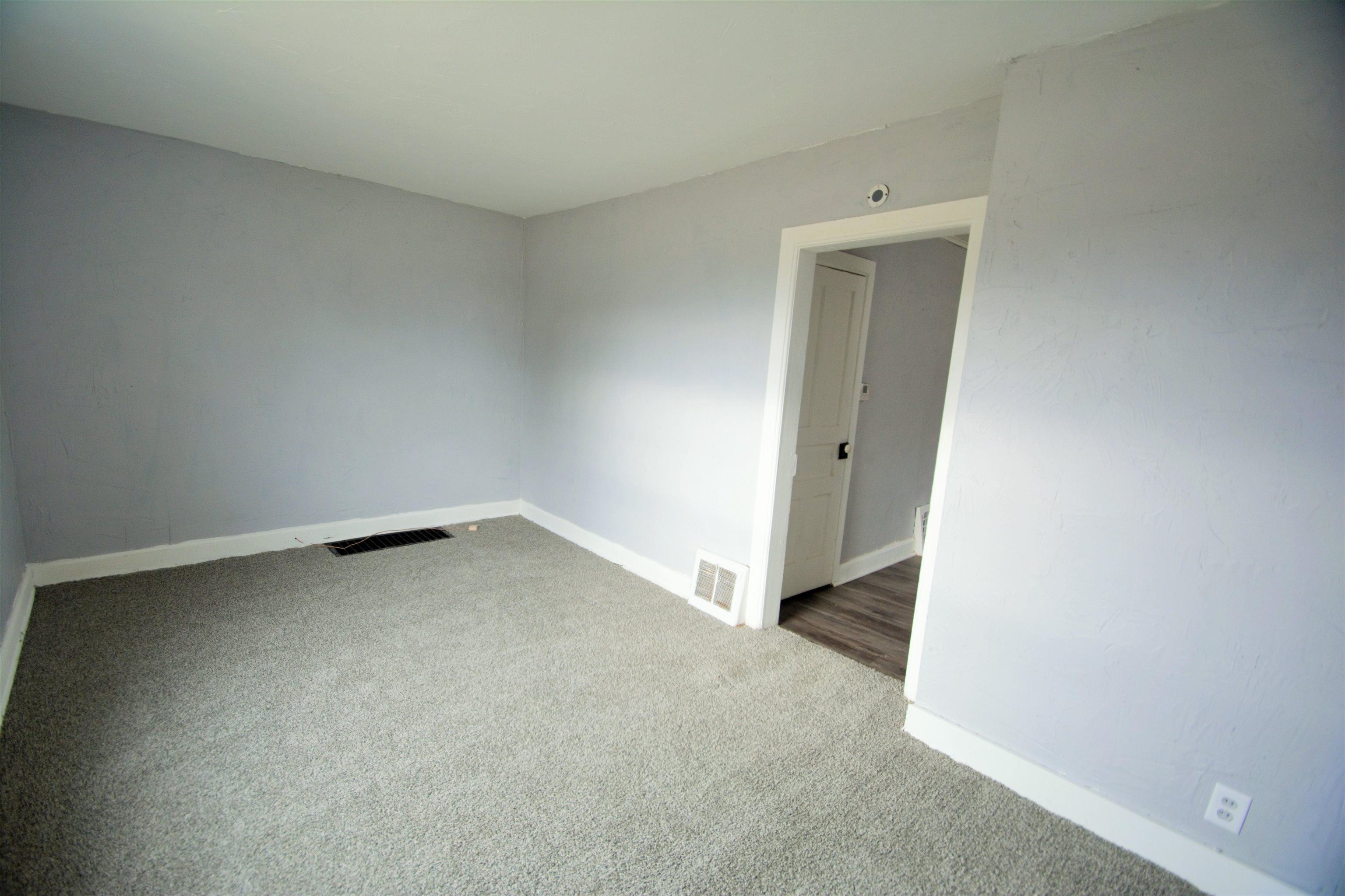 2114 10th Street Two Rivers, WI 54241 - Photo 5 of 30