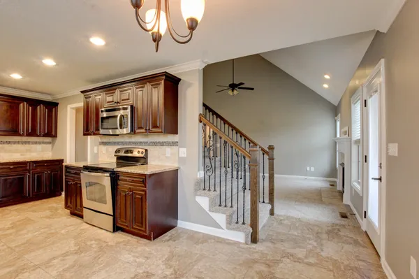 $2,295 | 803 Primrose Court, Clarksville, TN 37043