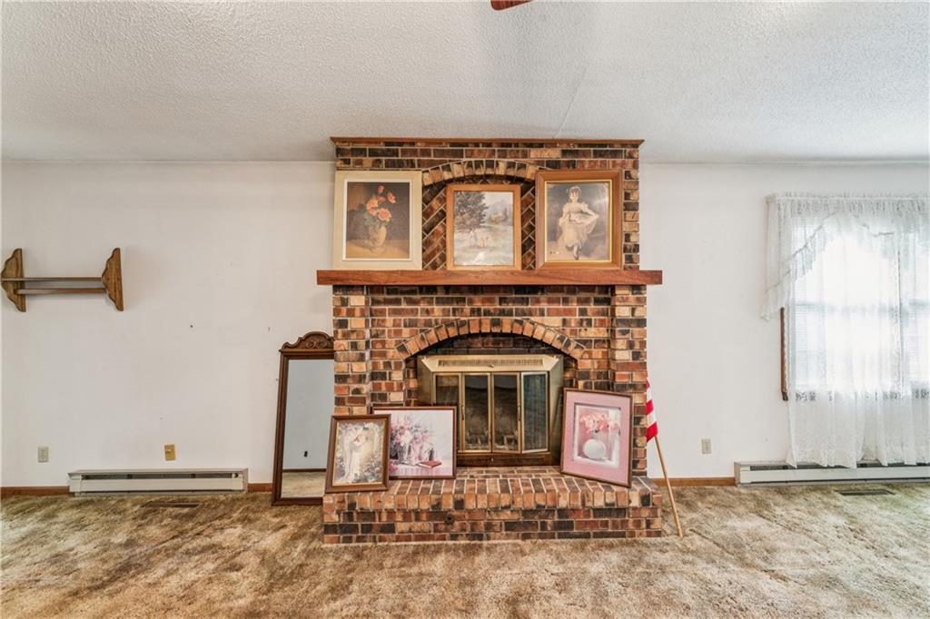 915 South Locust Street Sweet Springs, MO 65351 - Photo 14 of 58 Gallery Image 14