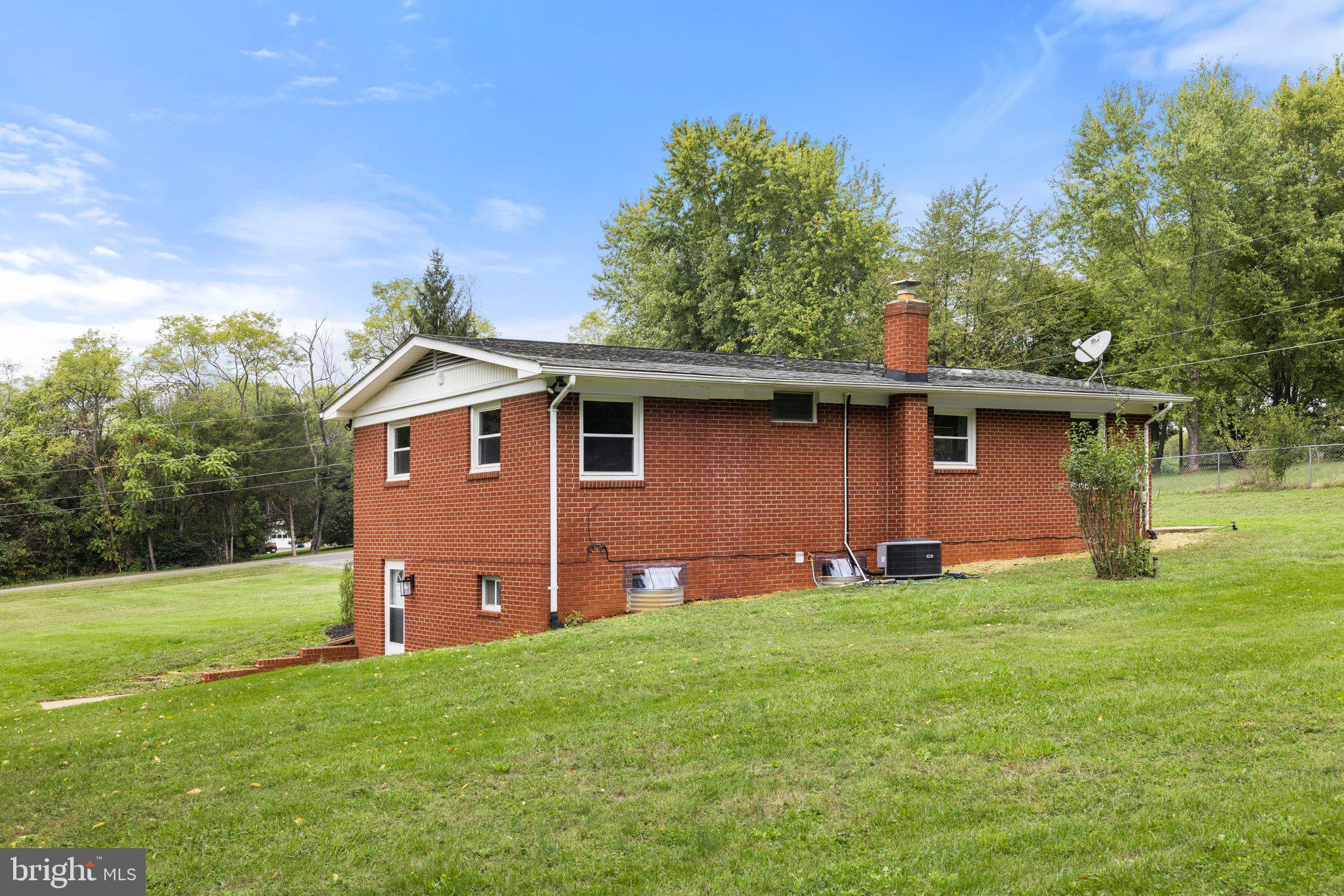 6533 Kelly Road Warrenton, VA 20187 - Photo 53 of 57 Gallery Image 53