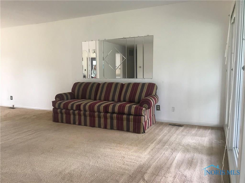 5475 Rowland Road Toledo, OH 43613 - Photo 7 of 21 Gallery Image 7