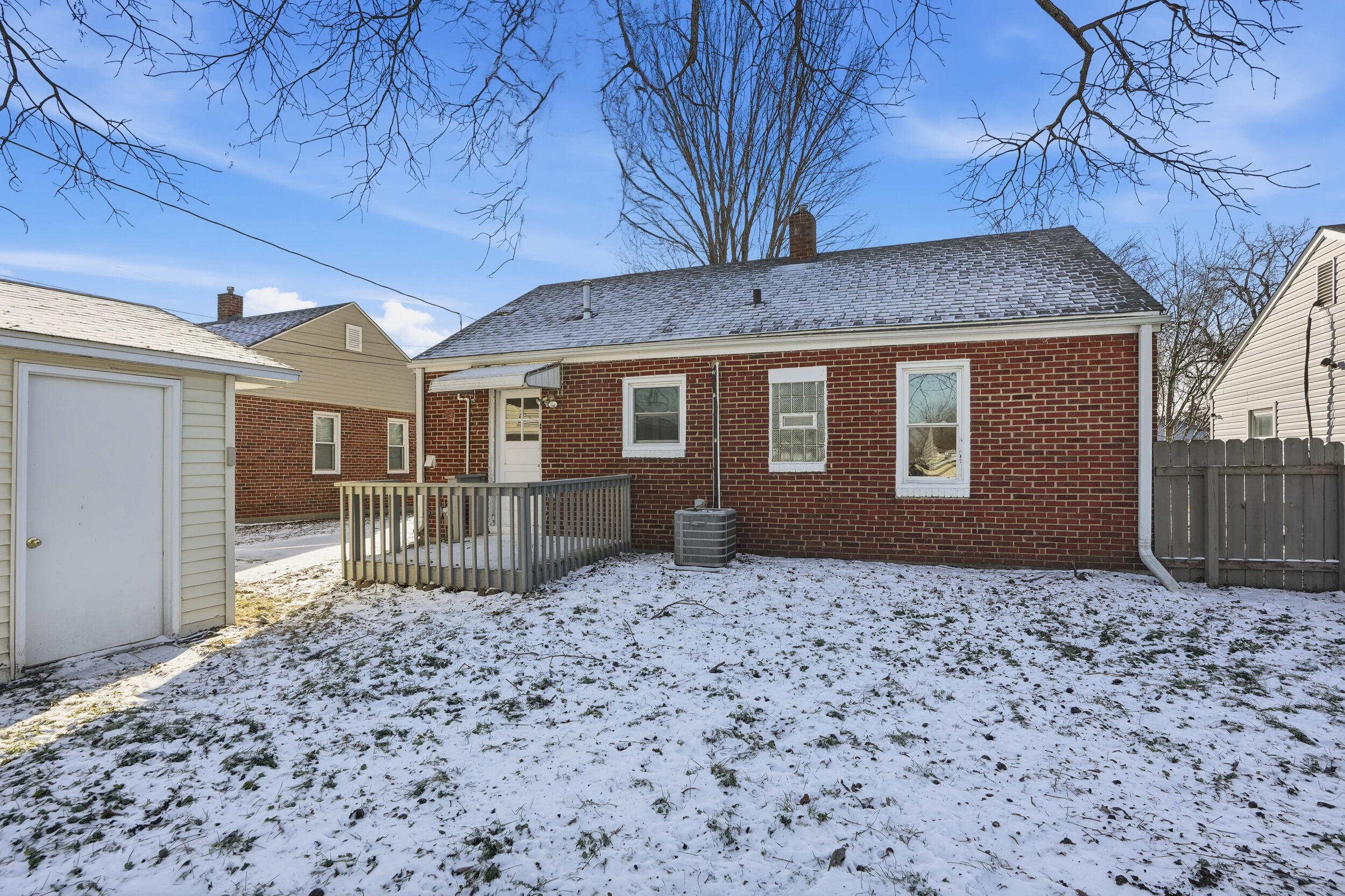 2731 Strong Street Highland, IN 46322 - Photo 14 of 16 a backyard of a house