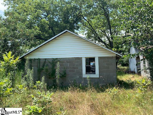 9431 Augusta Road Pelzer, SC 29669 - Photo 14 of 33