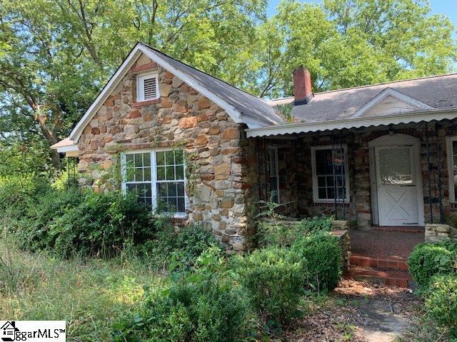9431 Augusta Road Pelzer, SC 29669 - Photo 4 of 33