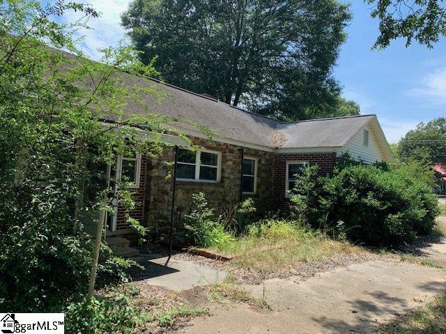 9431 Augusta Road Pelzer, SC 29669 - Photo 9 of 33