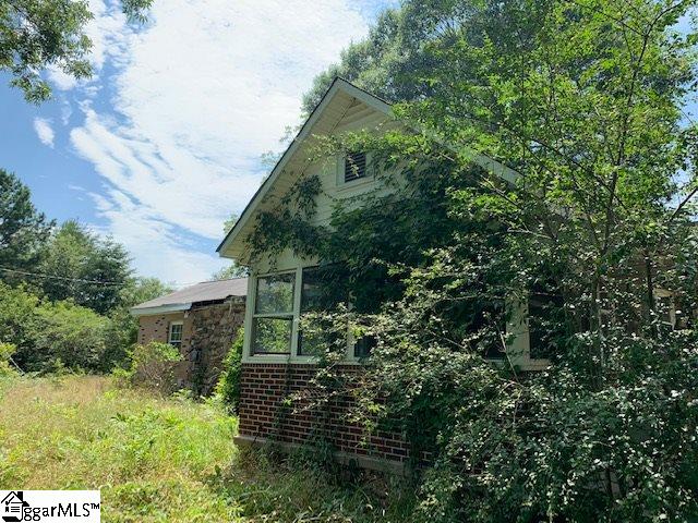 9431 Augusta Road Pelzer, SC 29669 - Photo 10 of 33