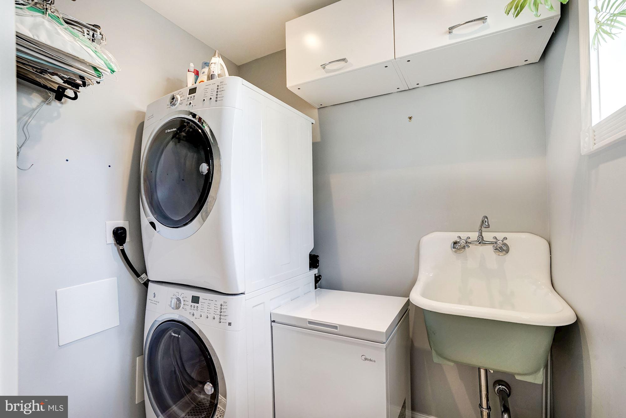 906 12th Street Southeast Washington, DC 20003 - Photo 27 of 29